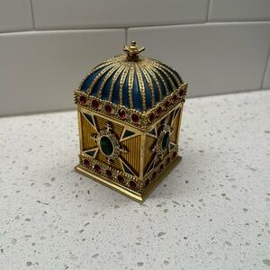 Wendy Reed Swarovski crystal trinket box